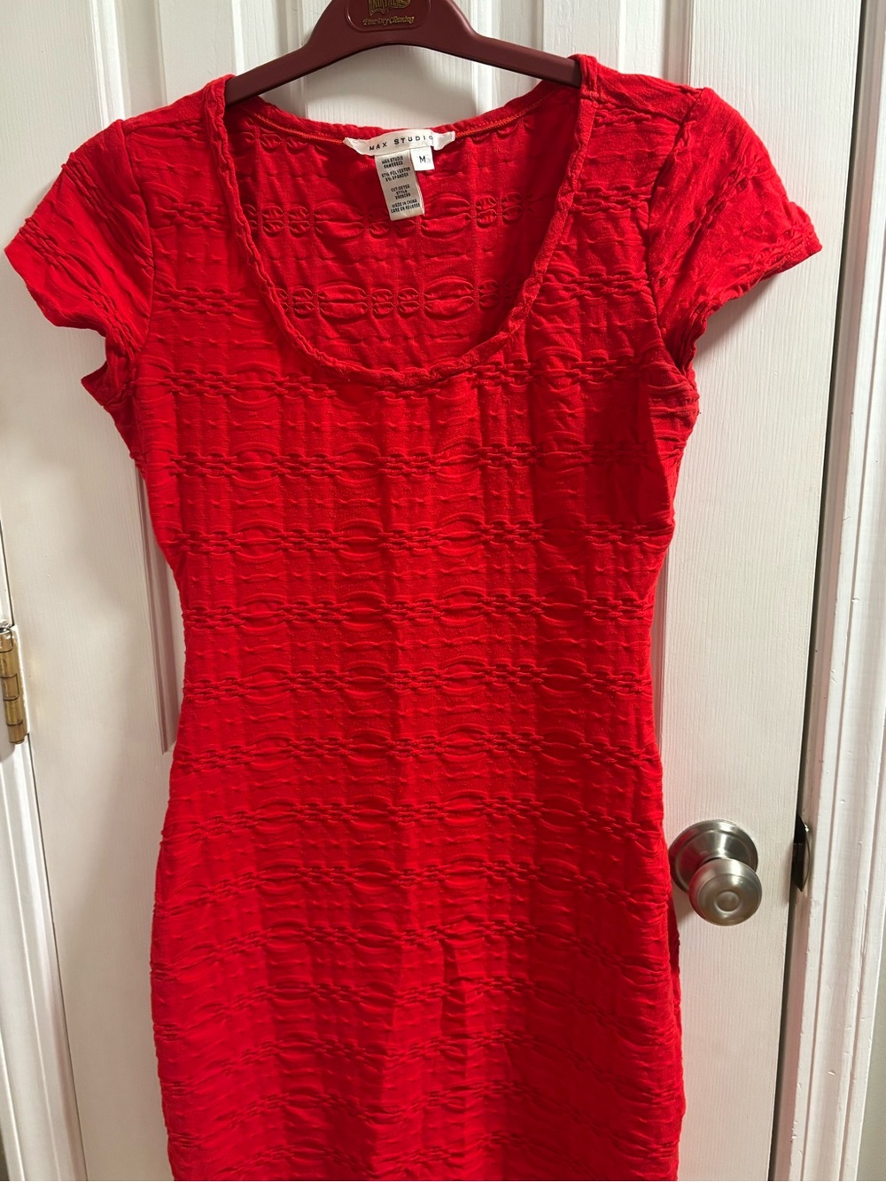 Max Studio Red Textured Bodycon Dress – Women’s Size Medium